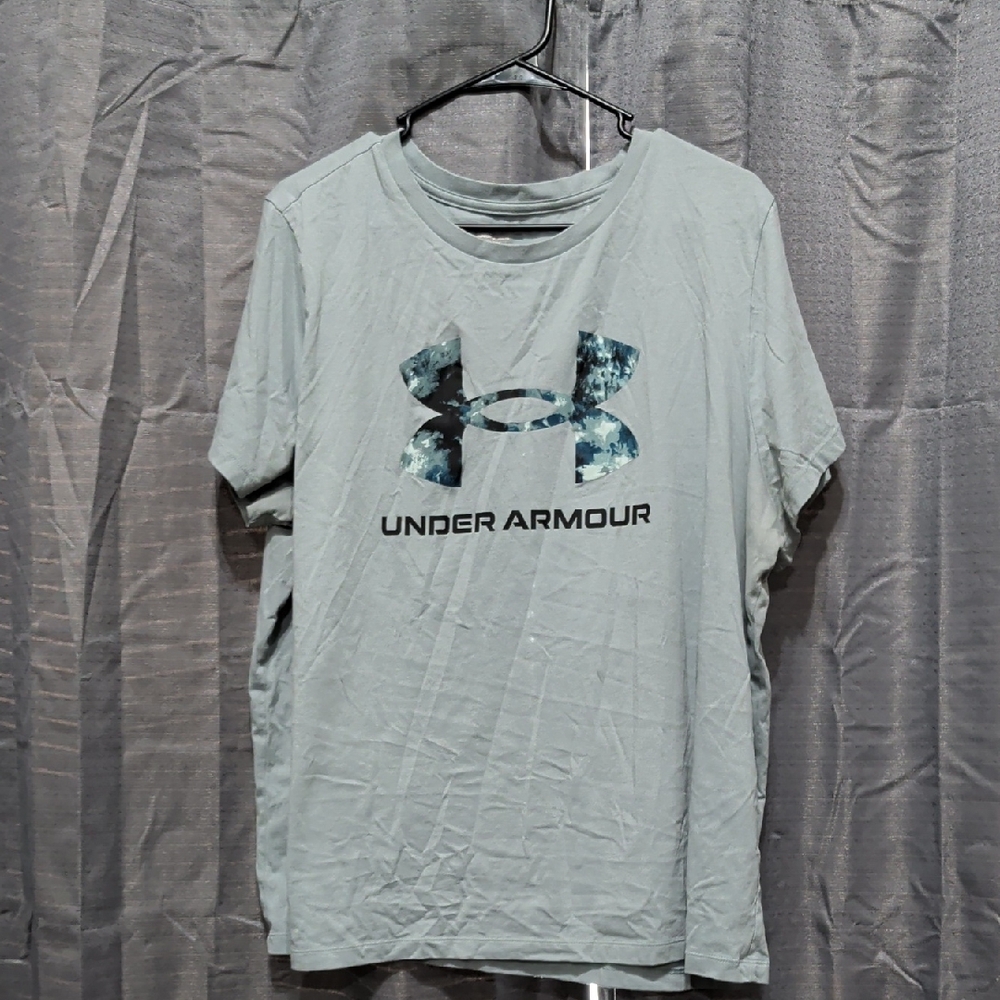 Under Armour Light Gray Short Sleeve Tee